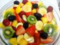 1666117182_16-mykaleidoscope-ru-p-ledyanoi-salat-iz-fruktov-instagram-20