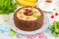 tort-s-bananom-i-sguschenkoi-varenoi_1708136770_32_max